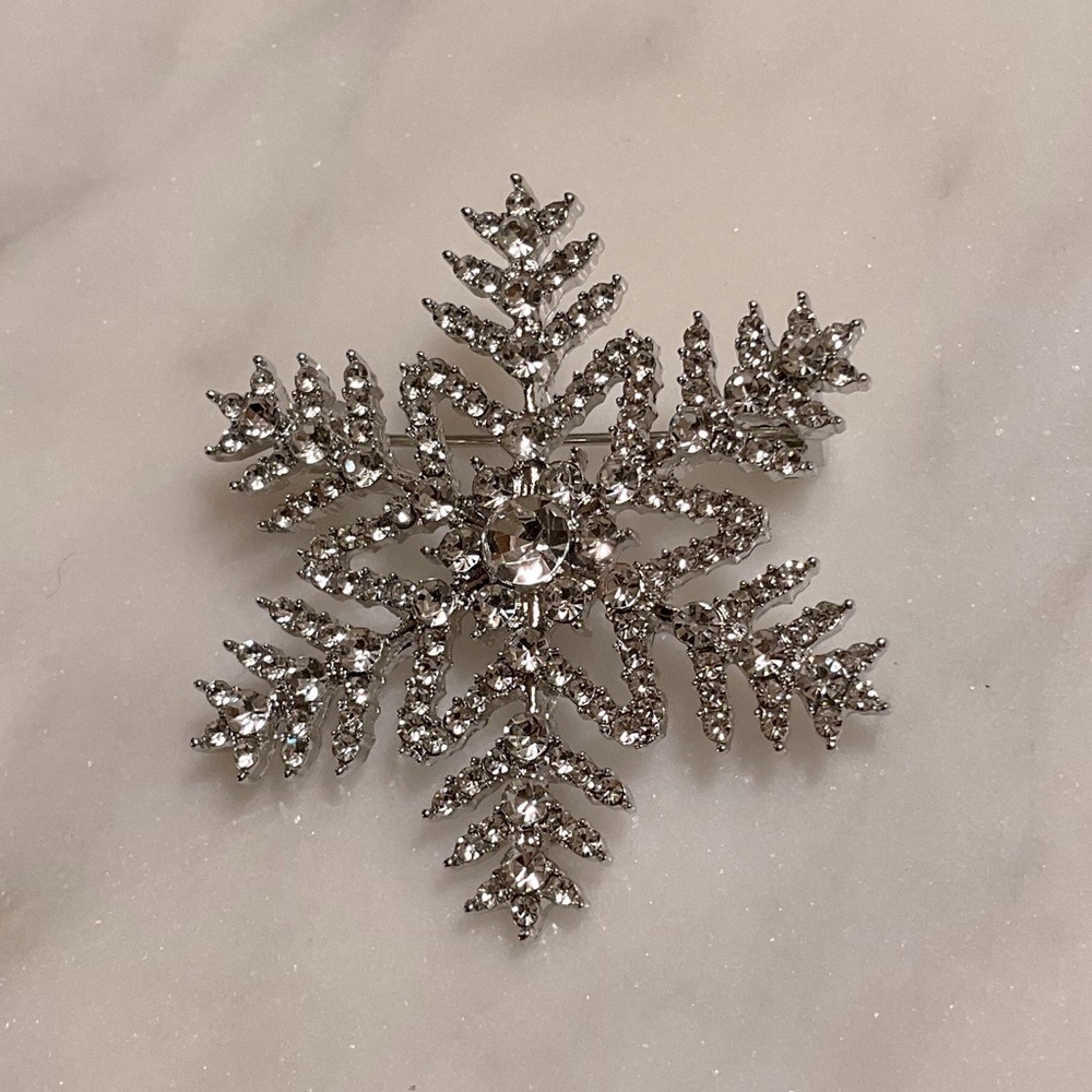 Snowflake Silver Toned Brooch Pin